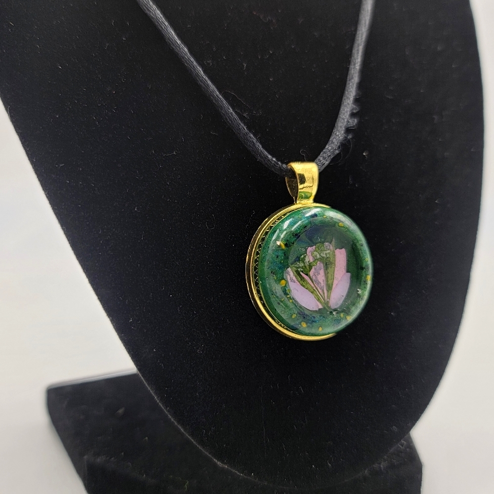 Handmade Window Gem - Picture 2 of 6